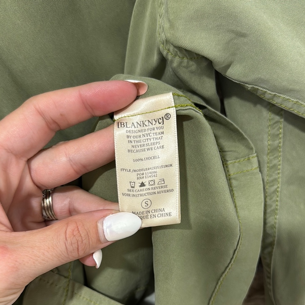 Blanknyc Lightweight Utility Cropped Jacket Tence… - image 6